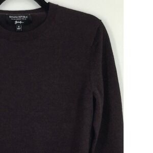 Banana Republic Extra Fine Merino‎ Wool Crewneck Sweater Size M Brown/Burgundy